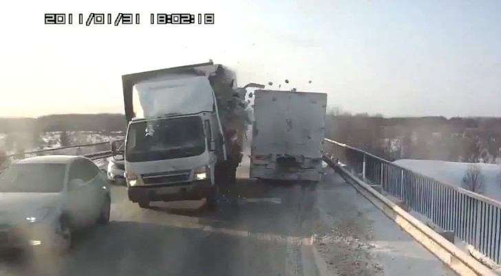 Truck crash in winter