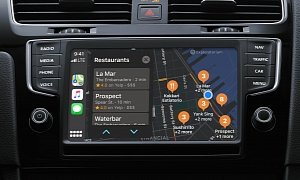 Don’t Update Your iPhone If You Use Apple CarPlay Behind the Wheel