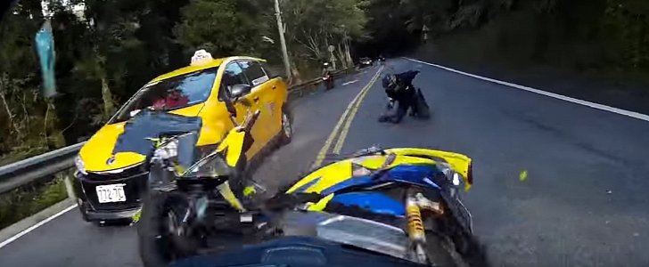 Scooter crashes into minivan
