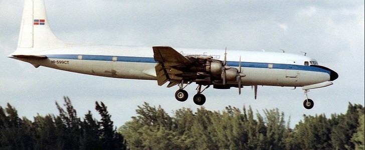 Douglas DC-7CF