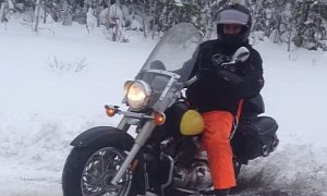 Drifting Your Cruiser Bike in the Snow Is Crazy. And Fun!