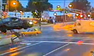 Driver Ignores Red Light With Severe Consequences