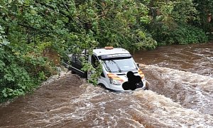 Driver Puts Ford Transit Flatbet in Raging River Because GPS Told Him So
