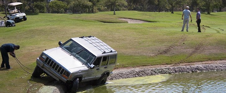 Jeep Cherokee on golf course