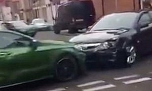 Driver Uses Vacuum Cleaner to Smash Car Window in Violent Road Rage Incident
