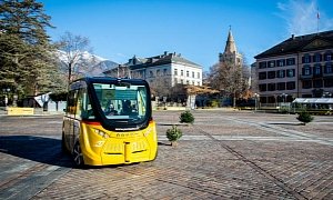 Driverless Bus Shaves a Parked Van in Switzerland, Brings Experiment to a Halt