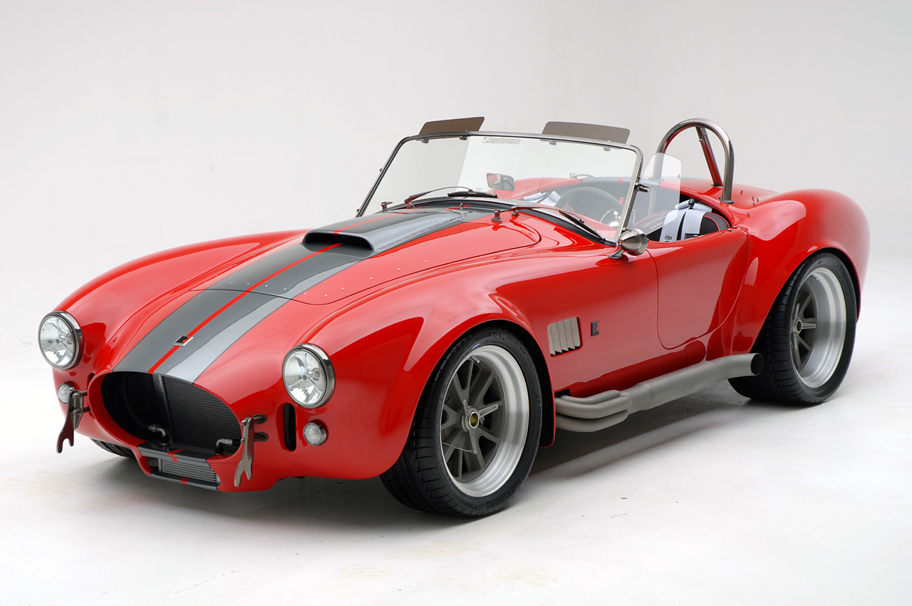 This Roush-powered Cobra should make for one hell of an replica