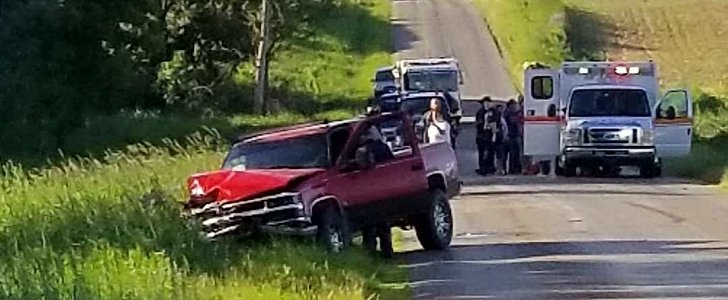 Pickup truck rear-ends horse-drawn carriage, kills 3 kids in Michigan