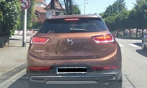 DS6 SUV (Wild Rubis) Spied Testing in Eastern French with Chinese Markings