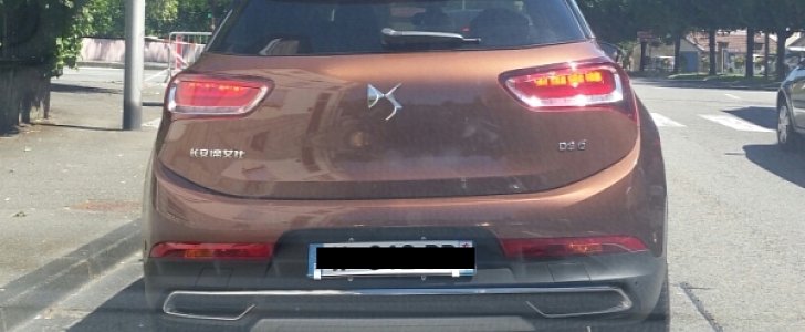 DS6 SUV (Wild Rubis) Spied Testing in Eastern French with Chinese Markings