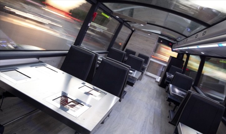 Dubai Gets $2 Million Gourmet Bus that Will Serve Five Dishes City Tours