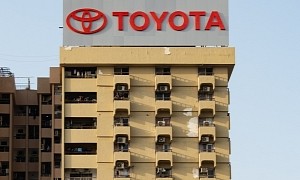 Dubai’s Famous “Toyota Building” Is Flaunting Its Iconic Billboard Once Again