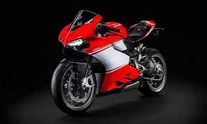 Ducati 1199 Superleggera Studio Pics Leaked