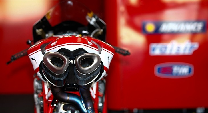 Ducati Confirms Davies and Giugliano as World Superbike Riders