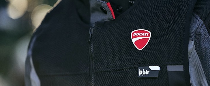 Ducati Dainese Smart Jacket