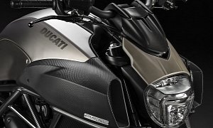 Ducati Diavel Titanium Arrives in Dealerships, Price Revealed