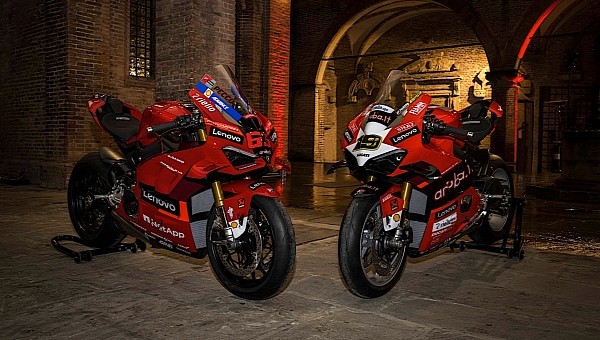 Ducati Panigale V4 Bagnaia and Bautista World Champion replicas