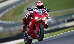 Ducati Shows 899 Panigale Apparel and Accessories