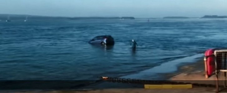 Man's Honda HR-V rolls into the sea in Dorset