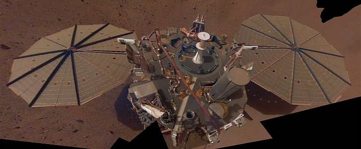Dusty InSIght lander selfie