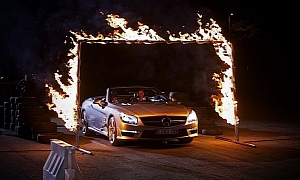 Dynamo Drives an SL63 AMG While Blindfolded on a Fiery Circuit