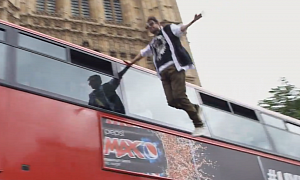 Dynamo Levitates Off the Side of a London Bus