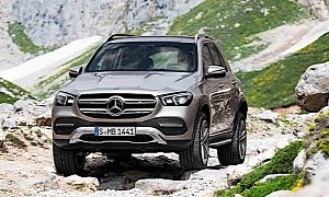E-ACTIVE Body Control Makes the Mercedes-Benz GLE a Lowrider of Sorts