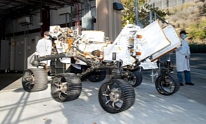 Earthly Twin of NASA's Perseverance Rover Helps Its Sibling Stay Out of Trouble on Mars