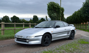 Ebay Find: Clean 1996 Toyota MR2 for Peas