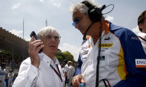 Ecclestone: "F1 Crisis is About Power"