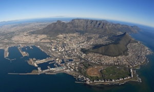 Ecclestone Plans South African GP at Cape Town