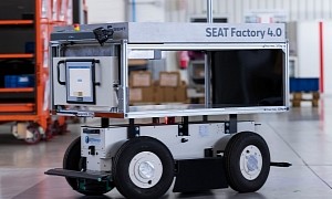 EffiBOT Is the New SEAT Employee That Follows Its Colleagues Around the Factory