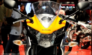 EICMA 2010: Honda CBR125R <span>· Live Photos</span>