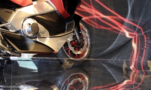 EICMA 2010: Honda New Mid Concept <span>· Live Photos</span>