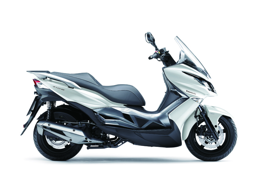 EICMA 2015: Kawasaki Maxi-Scooter Flexibility - autoevolution