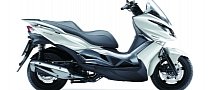 EICMA 2015: Kawasaki J125 Maxi-Scooter Offers More Flexibility