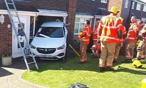 Elderly Driver Tries to Back Out of His Driveway, Ends up in Neighbor’s Home