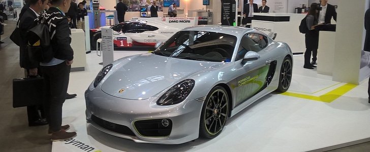 Porsche Cayman e-volution Concept