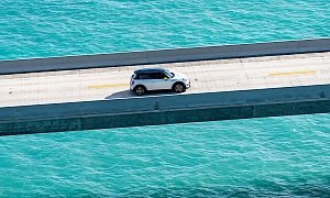 Electric MINI on the Overseas Highway Is What We Needed to See This Week