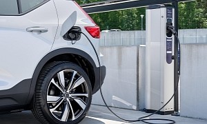 Electric Volvo XC40 to Ship with Plugsurfing Account and Access to 200K Chargers