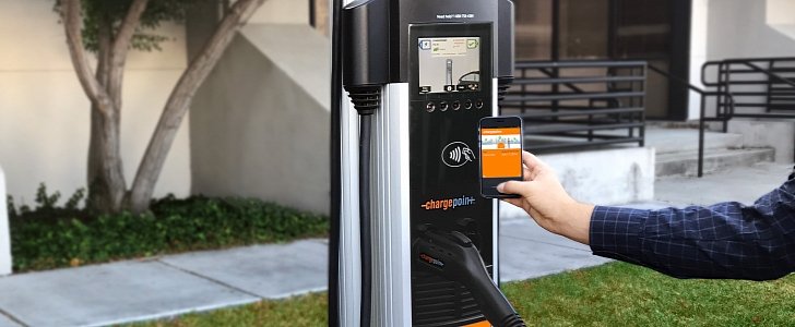 You can now use ChargePoint and Electrify America stations with a single profile