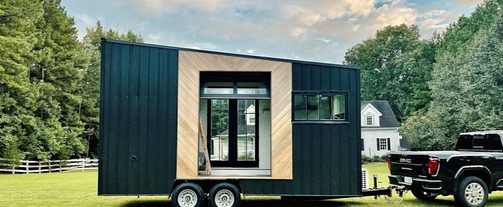 Live Tiny NC built a beautiful home on wheels in North Carolina