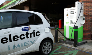 Elektromotive Commissioned to Install UK EV High-Speed Charging Network