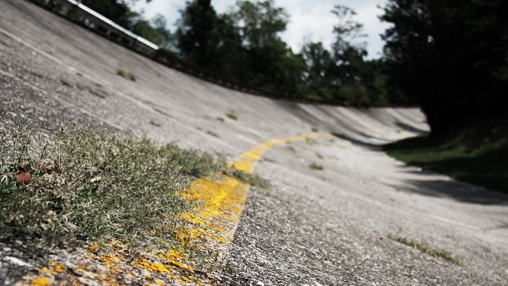 Elevated turns at the Autodromo di Monza
