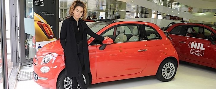 Ella Eyre Takes Delivery of Her Cute Fiat 500 