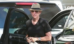 Ellen DeGeneres Drives New Porsche Cayenne: Celebrating Portia’s New Scandal Role?
