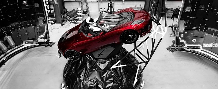 Tesla Roadster heading to space