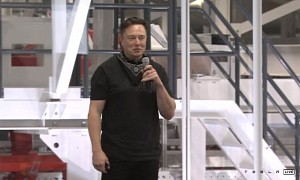 Elon Musk Says All ICE Cars Will Not Be Replaced by EVs for at Least 30 Years