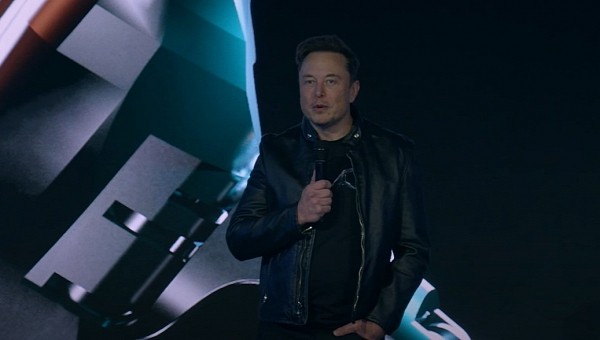 Elon Musk Teases New Smartphone Amid Apple and Google Feud for App ...