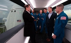 Elon Musk Threw Jabs at Jeff Bezos, He Should Spend More Time at Blue Origin